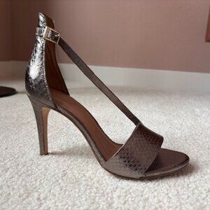 Joie Jaclyn Heel, Gunmetal